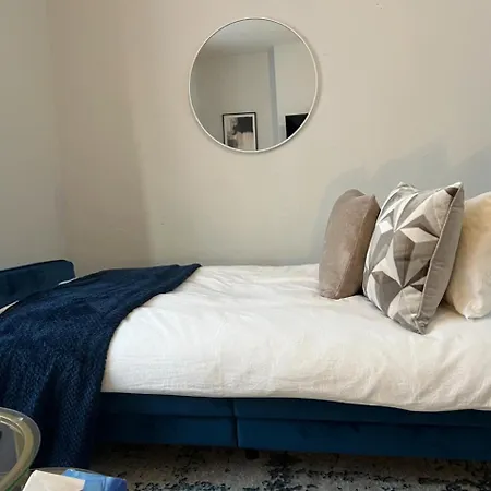 3 Bedroom House Holiday home Birmingham